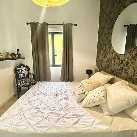 Maison Au Coeur Des Vignes, Proche Narbonne Apartment *